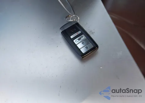 2019 Acura Ilx Premium Package/Technology Package from USA, damaged, VIN 19UDE2F70KA007418